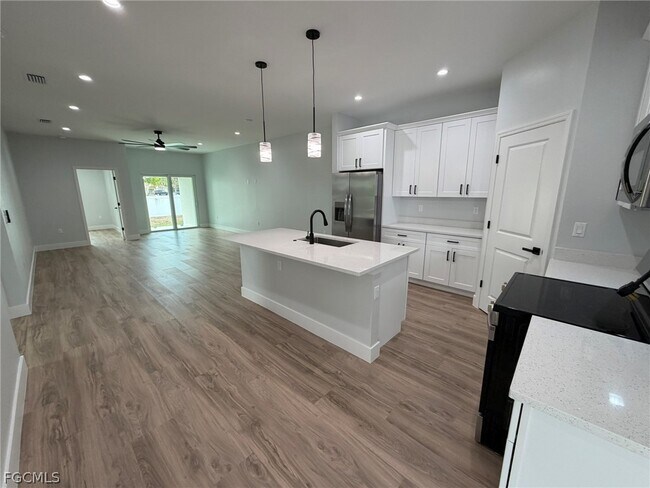 Foto del edificio - 1144-1146 SW 47th Terrace