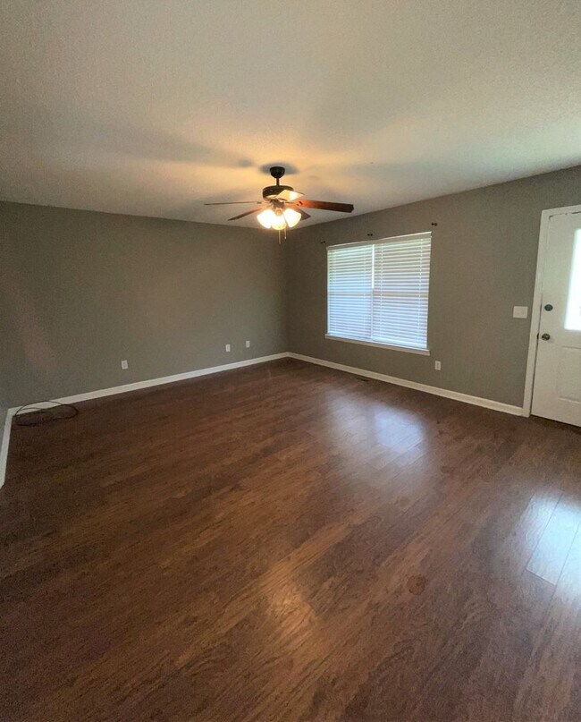 Building Photo - Available NOW!