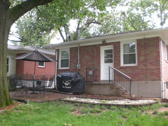 Building Photo - 2604 Melvin Ave