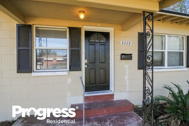 Foto del edificio - 8028 Helston Dr