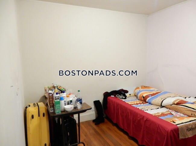 Foto del edificio - 1179 Boylston St