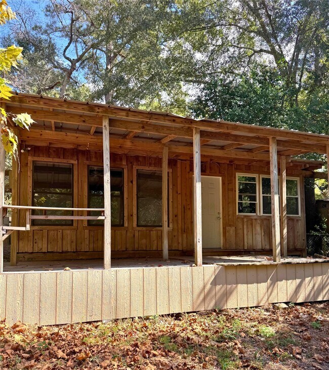 Building Photo - 5934 Beech Dr