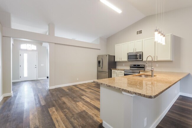 Foto del edificio - 826 SE Sweetbay Ave