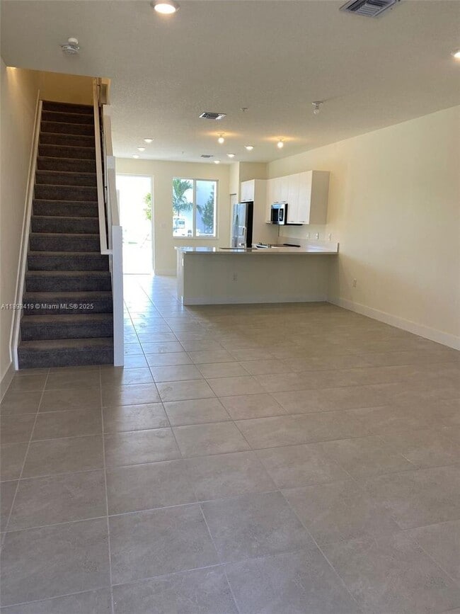 Photo - 10250 NW 66th St House