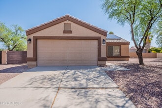 Building Photo - 8515 Placita De Lorena