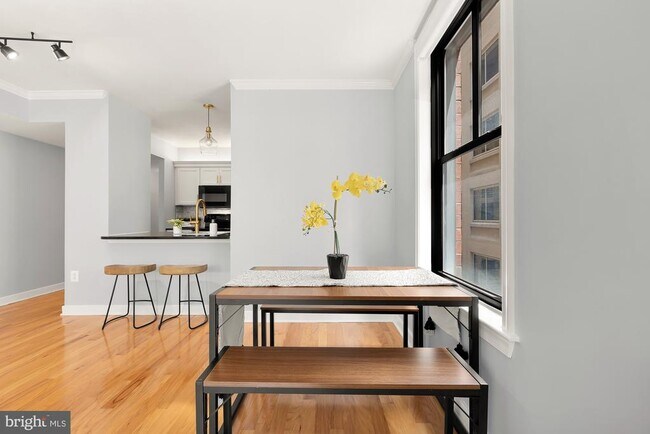 Foto del edificio - 631 D St NW