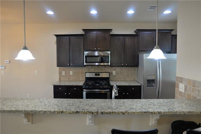 Foto del edificio - 776 Village Field Ct NW