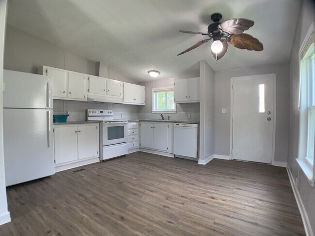 Foto del edificio - 4202 NE 3rd St