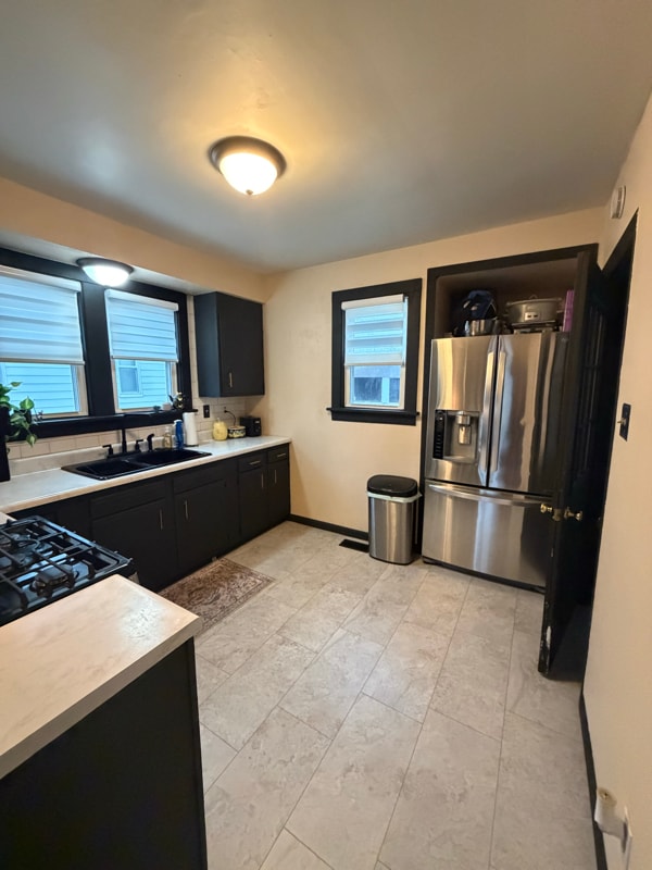 Building Photo - 814 W Pearl St