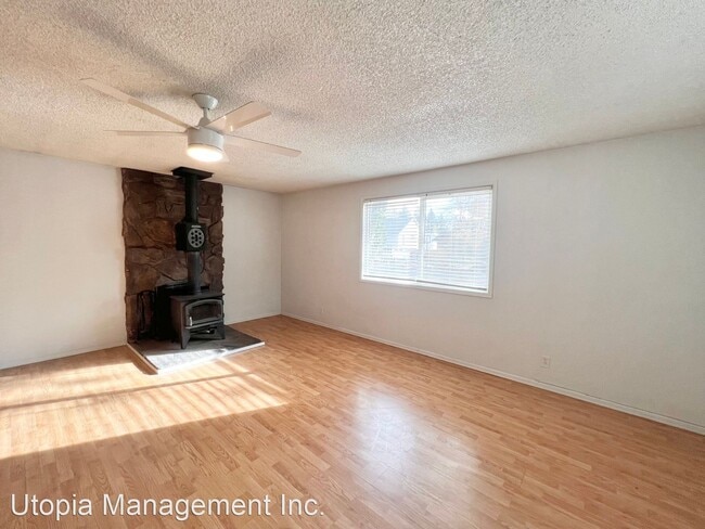 Building Photo - 3 br, 1 bath House - 1454 NW Fresno Ave