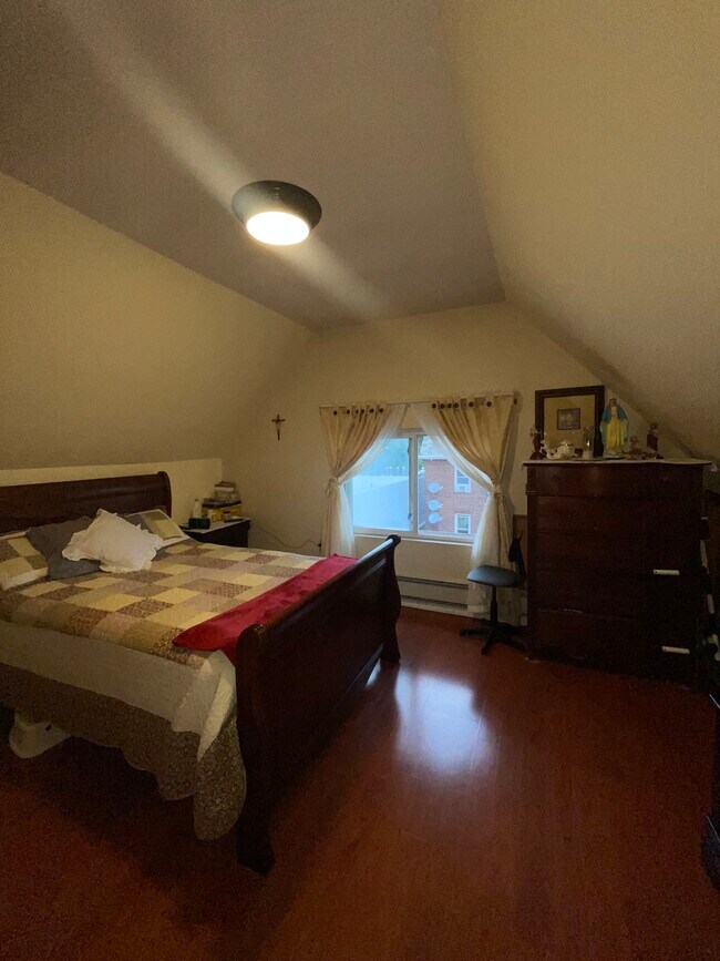 Foto del edificio - 3325 88th St