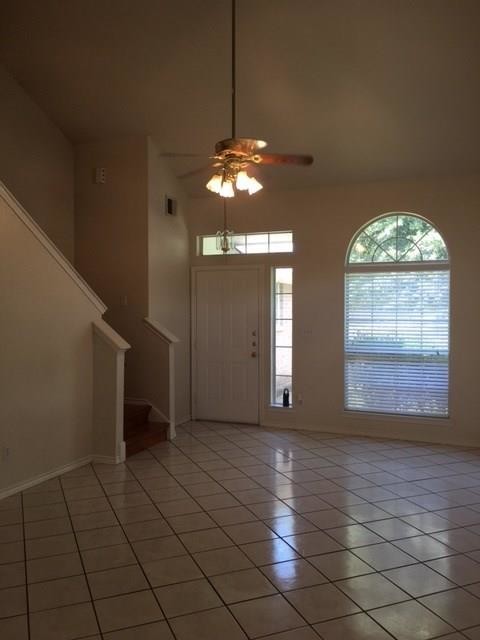 Foto del edificio - 1601 Breezy Ct