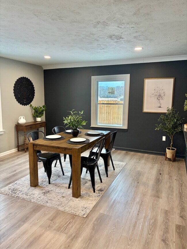 Foto del edificio - 5636 Hopkins Rd