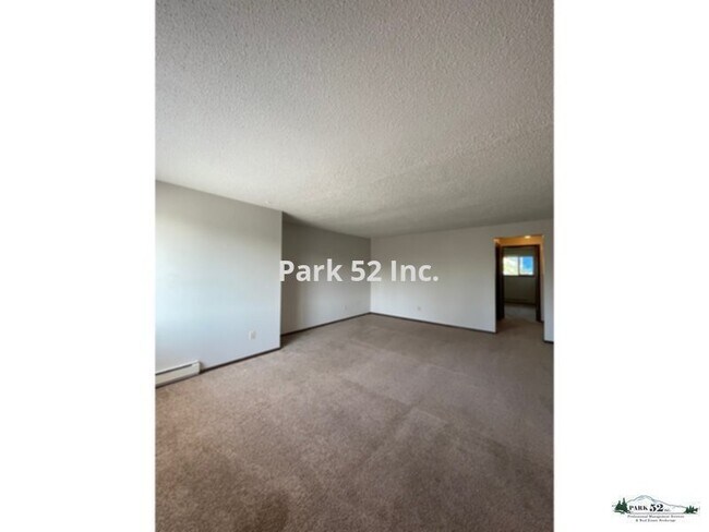 Building Photo - 4521 Yakima Ave