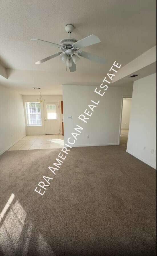 Foto del edificio - 1309 Dogwood Ave