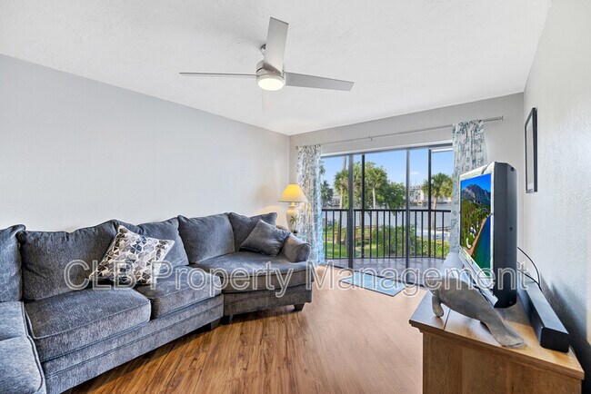 Building Photo - 944 S Peninsula Dr