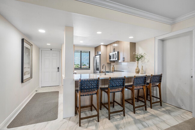 Building Photo - 501 S Seas Dr