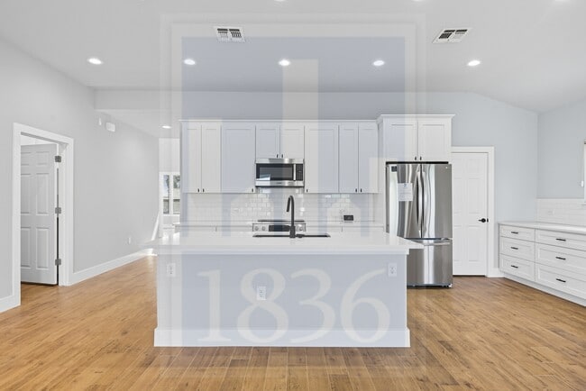Building Photo - 16412 Enamorado Rd