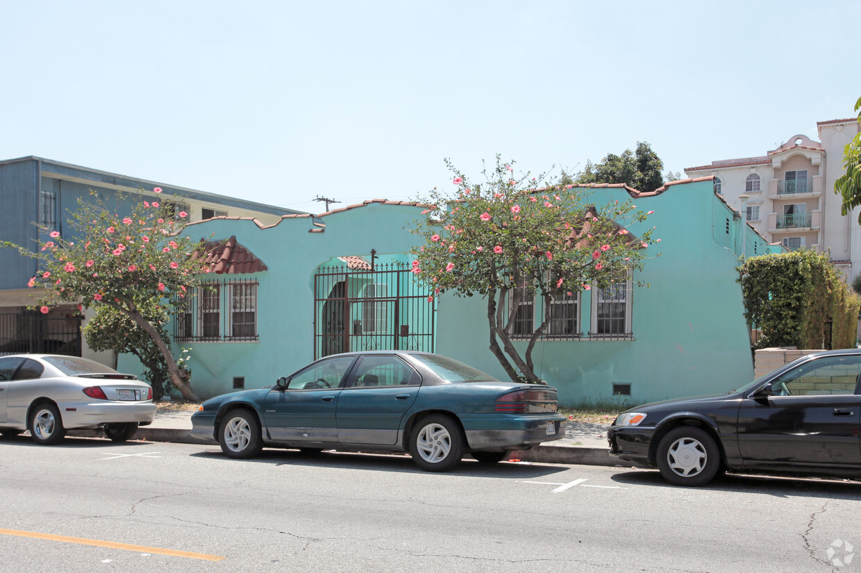 Building Photo - 7029 Seville Ave