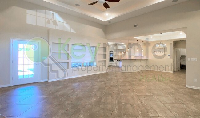 Foto del edificio - Beautiful 4 Bedroom- 3.5 Bathroom Home in Alamo, TX