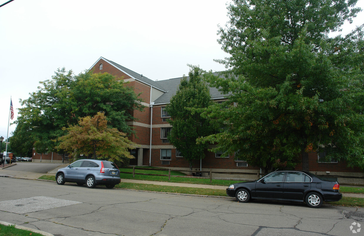 Foto del edificio - Dufford Terrace Apartments