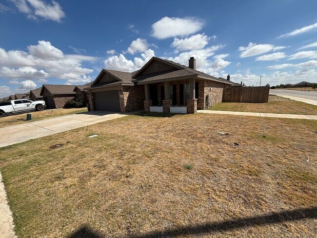 Foto del edificio - 3 bed 2 bath 2 car garage in Lone Star Trails!