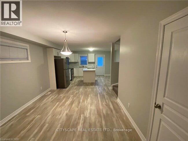 Building Photo - 7768 Ascot Cir