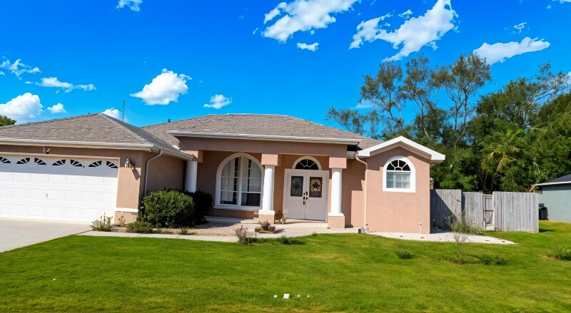 Foto principal - 3467 Everett Ave