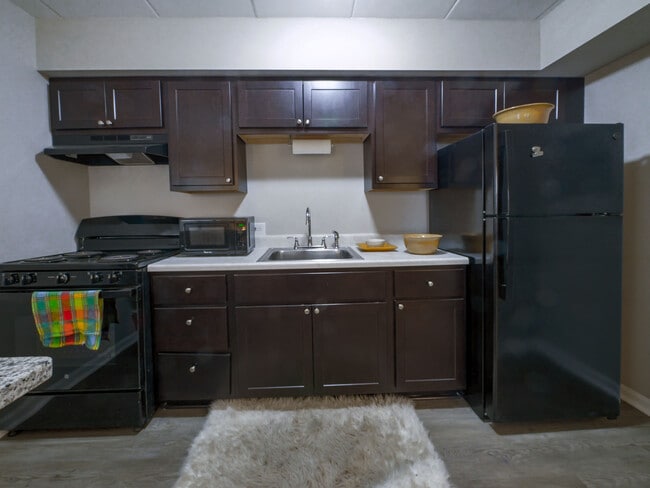 Building Photo - Cypress Park Apartments