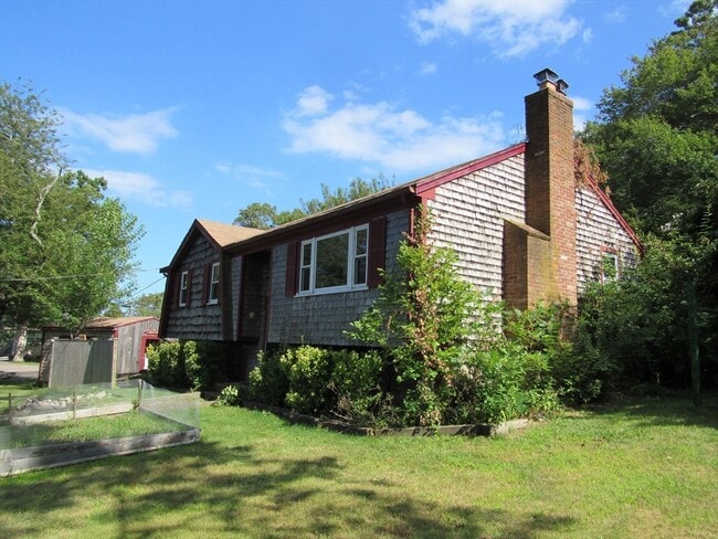 Building Photo - 47 Vinebrook Rd