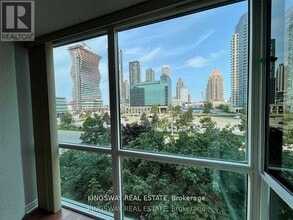 Building Photo - 350 Webb Dr