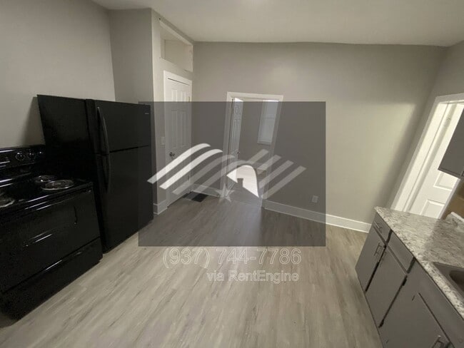 Building Photo - 4702 Bryant Ave