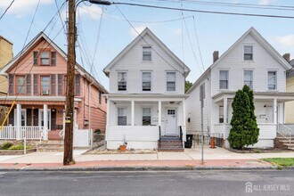 Building Photo - 70 Pershing Ave