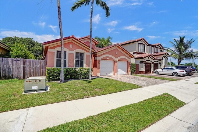 Building Photo - 15385 SW 93rd Ln