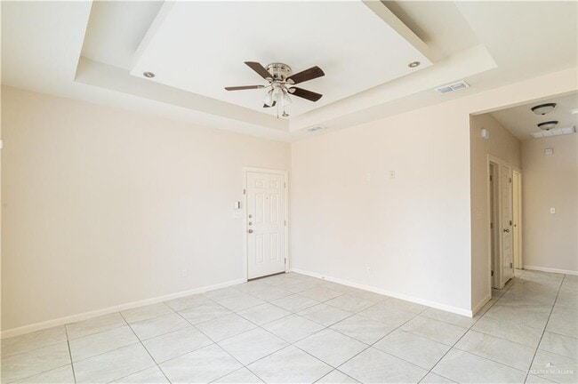 Building Photo - 15 Upas Dr