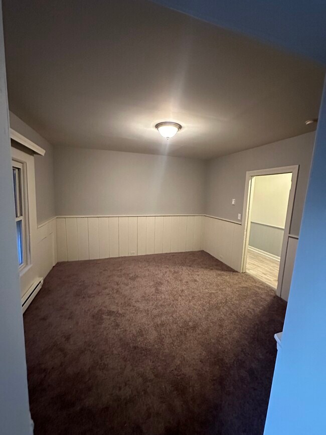 Foto del edificio - 64 McElwain Ave