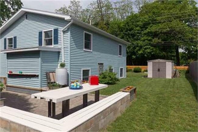 Building Photo - 3 Bedroom Single Family Home New North End