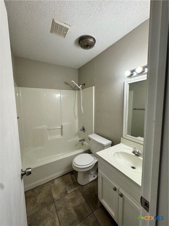 Building Photo - 2602 Remington Dr