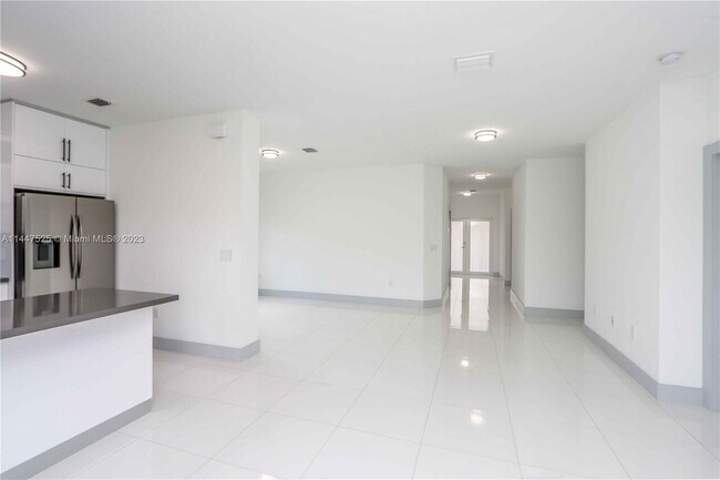 Foto del edificio - 17321 sw 304 st