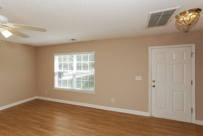 Foto del edificio - 10404 Wilson Glen Dr