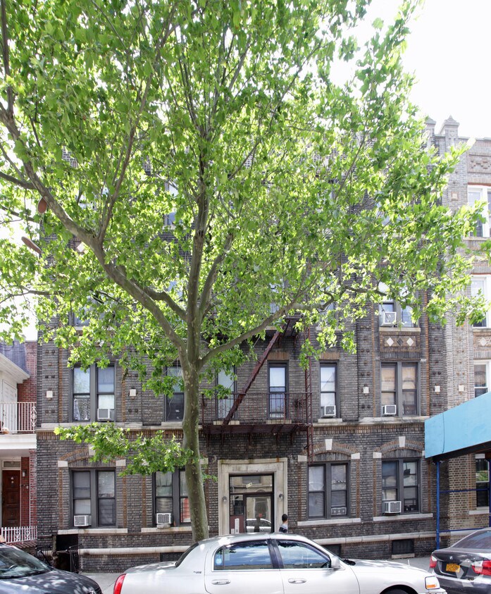 Building Photo - 316 68th St