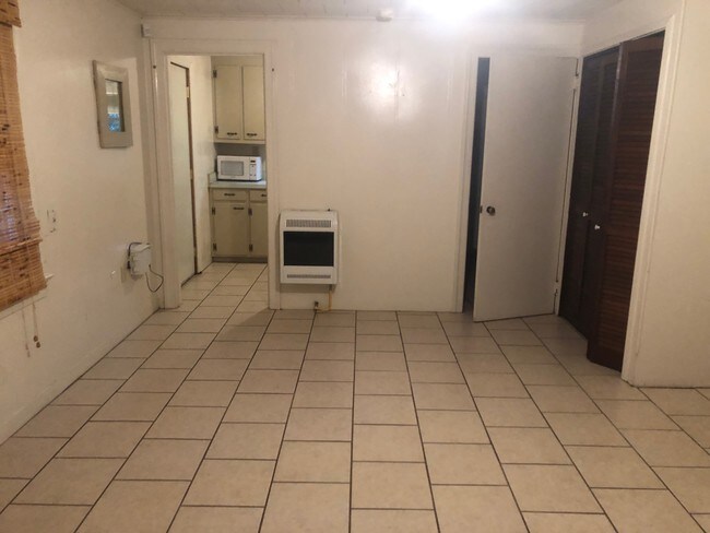 Foto del edificio - 704 E Thomas St