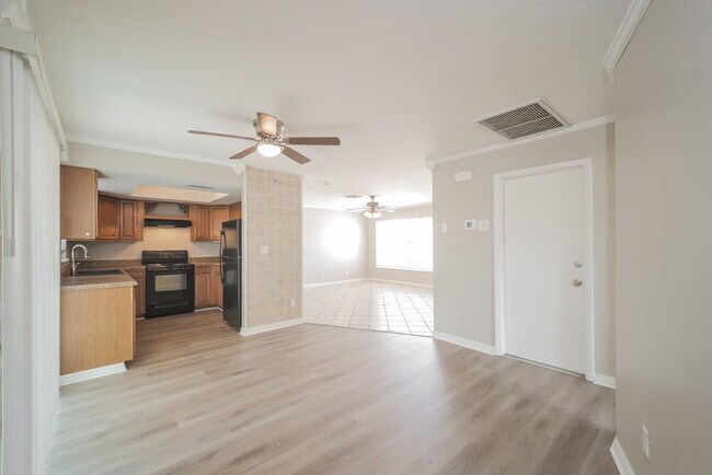 Foto del edificio - 1322 SE 12th St