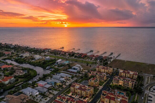 Foto del edificio - 1340 Apollo Beach Blvd S