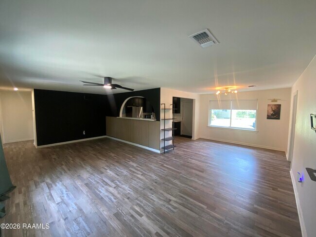 Foto del edificio - 9922 N Parkview Dr