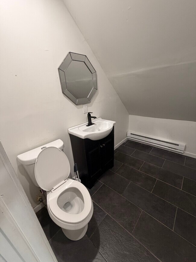 Baño - 10 Rowe St