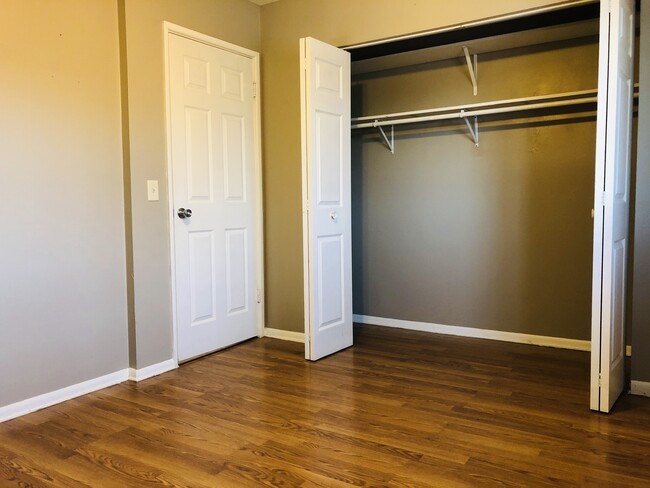 Bedroom - 3021 Longfellow Ave
