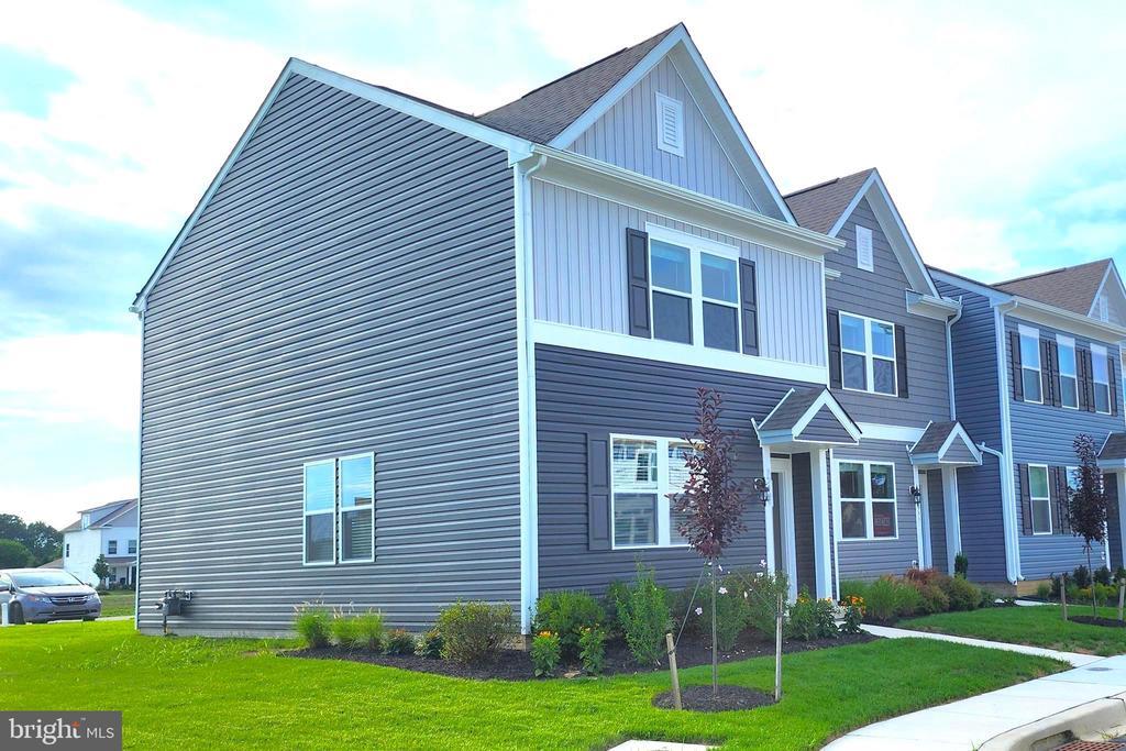 Primary Photo - 10949 Farmerfield St