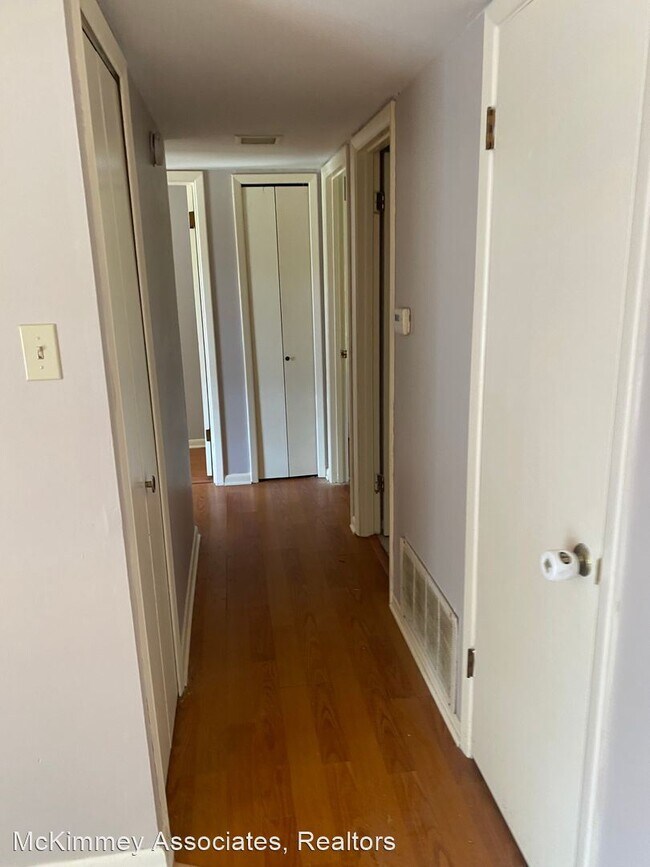 Foto del edificio - 3 br, 1 bath House - 38 Meadowlark