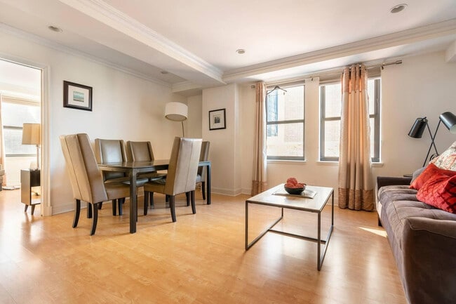 Foto del edificio - 201 W 58th St